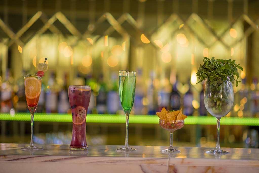 Radisson Blu Udaipur Palace Resort & Spa Restaurang bild